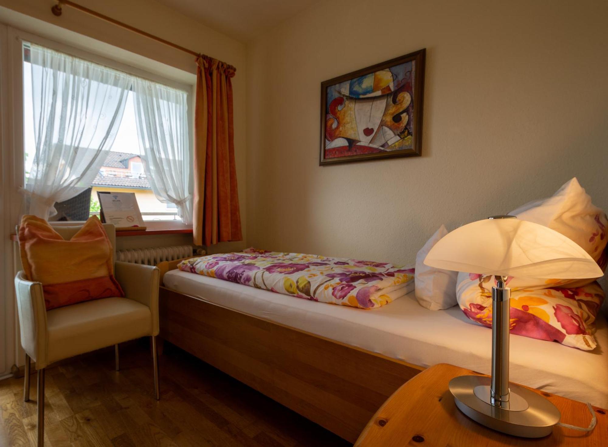 Gaestehaus Casa Cristina Bad Krozingen Dış mekan fotoğraf